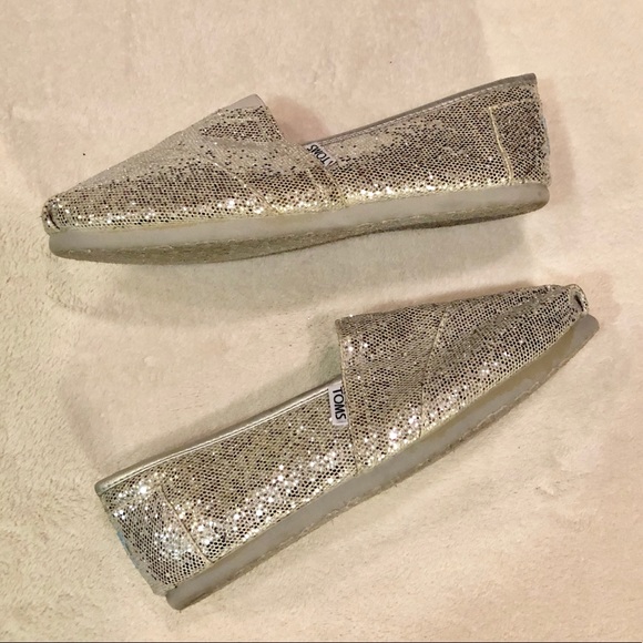 Toms Shoes - Silver Glitter Classic Toms Slip On Shoes Size W 9
